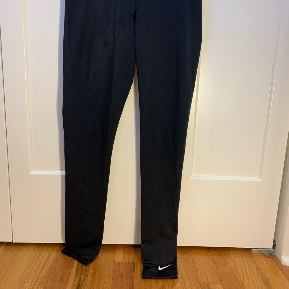 Black Nike leggings size S in women’s